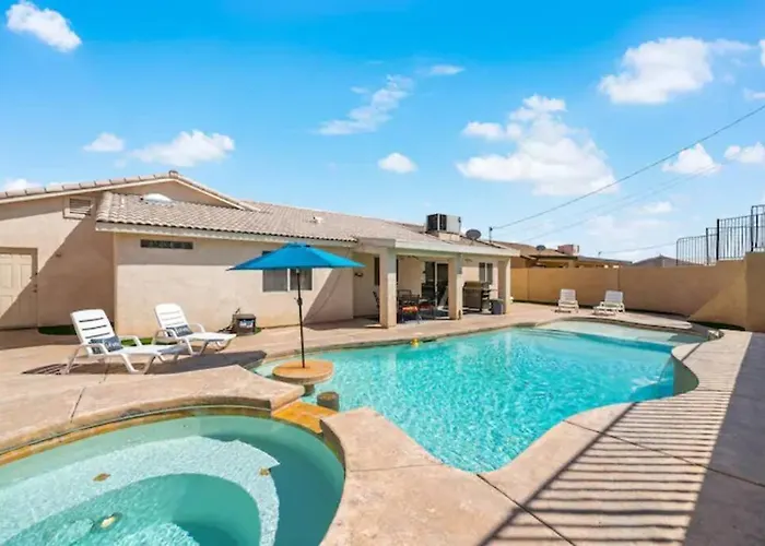Villa Playpool Oasis-pool, Spa, Garage, Great Views Lake Havasu City
