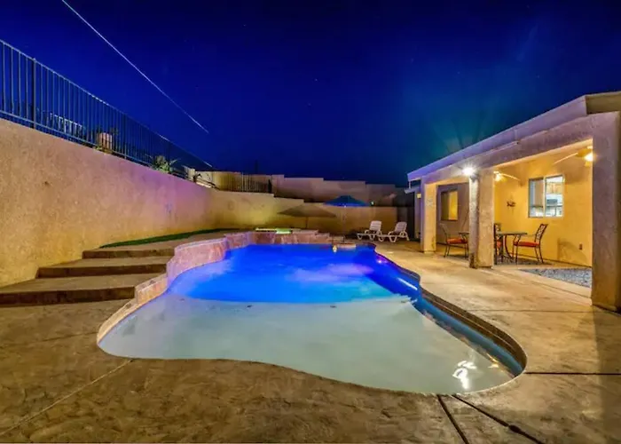 Villa Playpool Oasis-pool, Spa, Garage, Great Views Lake Havasu City