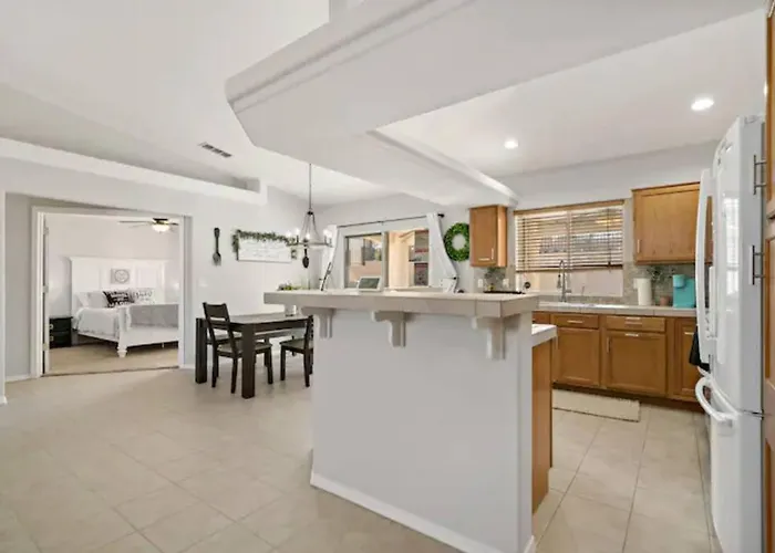 Playpool Oasis-pool, Spa, Garage, Great Views Villa